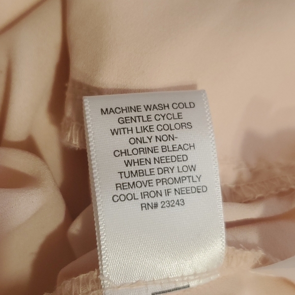 New York and Company blouse XL gently worn - Picture 8 of 10